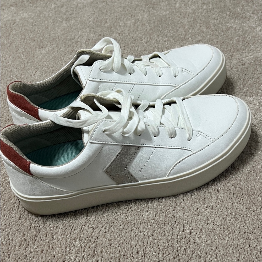 Dr. Scholl's White Sneakers 9.5
